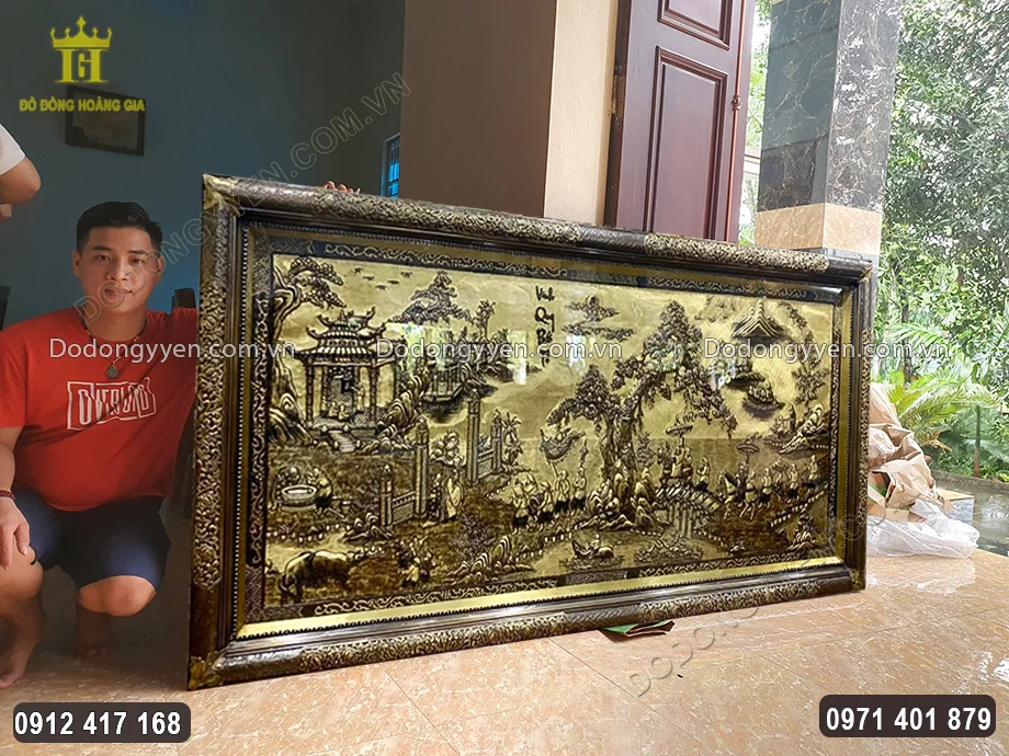 H&igrave;nh ảnh nh&igrave;n nghi&ecirc;ng của bức tranh đồng